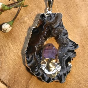 Geode hanger 4