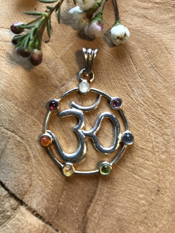 Chakra hanger OHM