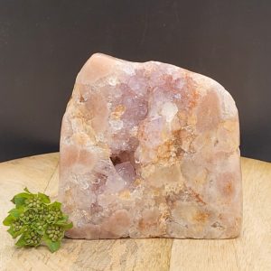 Roze Amethist sculptuur nr. 1